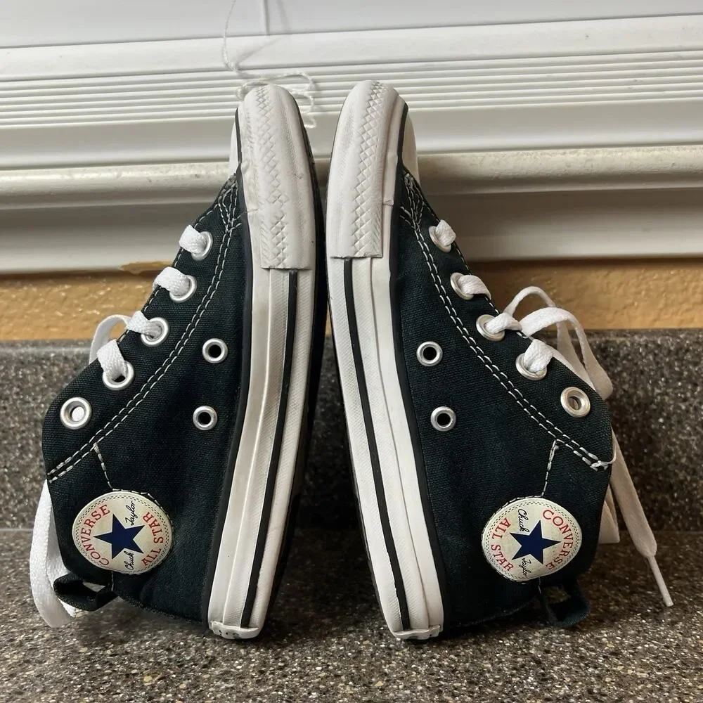 Converse All Star Kid Youth Sz 12 Black Canvas Sneaker Lace Up Mid Padded Tongue